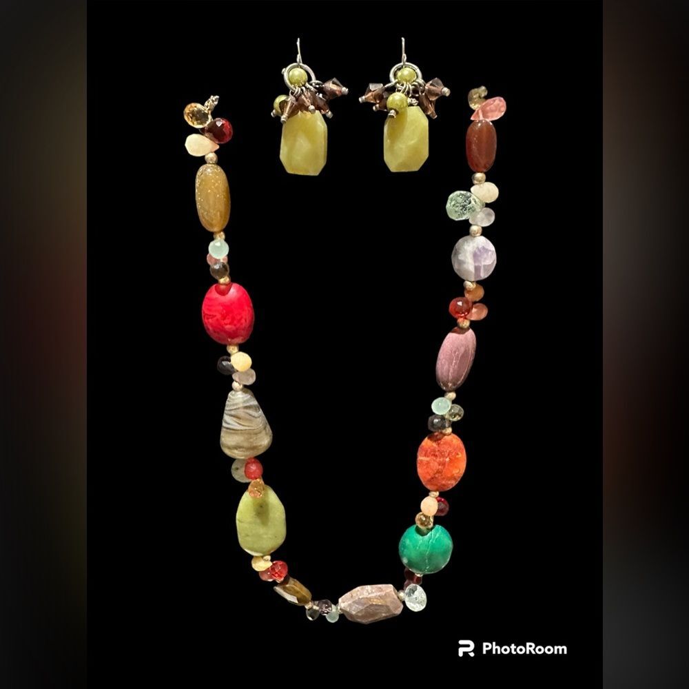 Brilliant beaded necklace and earring set